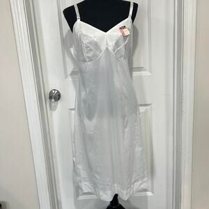 A nwt vintage figurfit white slip dress size 36 feminine grunge